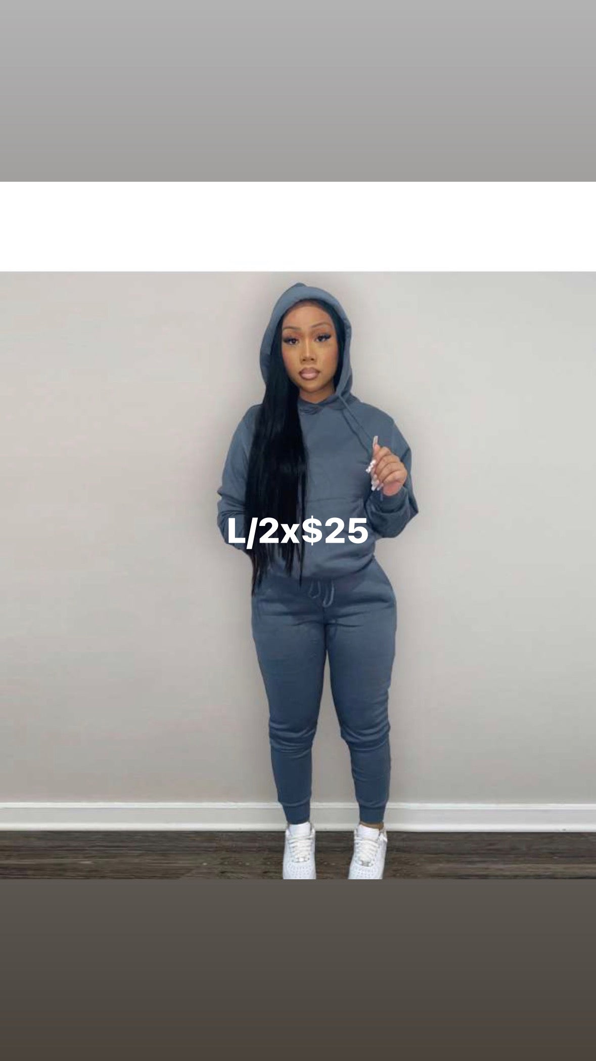 Blue-grey sweatsuit